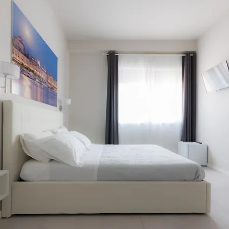 Photorooms Oda ve Kahvaltı 4*