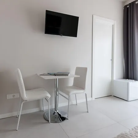 Oda ve Kahvaltı Photorooms 4*